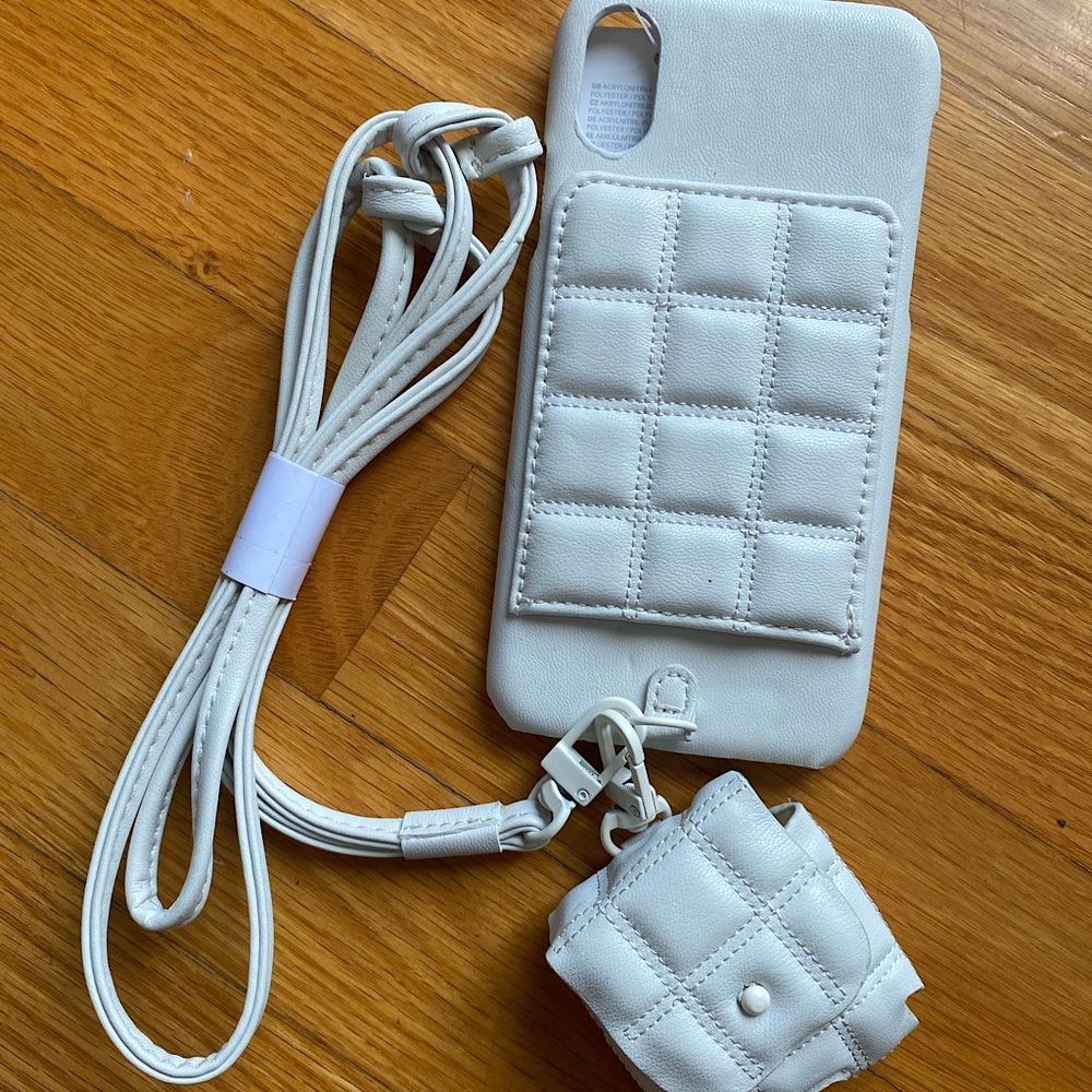 *SOLD* Iphone XS case and Airpods case